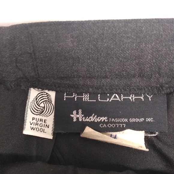 Women's golf skirt. 100% wool size 4. Phil Carry skirt. Beautiful and smart. - Picture 4 of 5